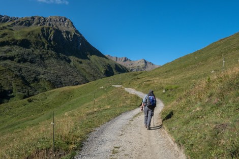 Walking up to La Peule farmhouse from Ferret