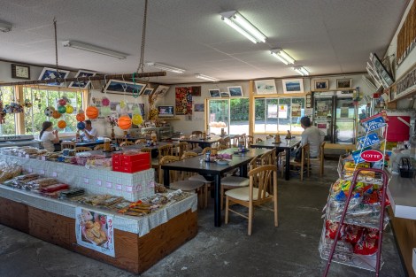 I stopped at this roadside restaurant to get out of the sun and have lunch