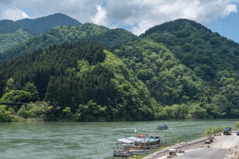 The Agano river where Isabella Bird sailed down to Niigata in 1878