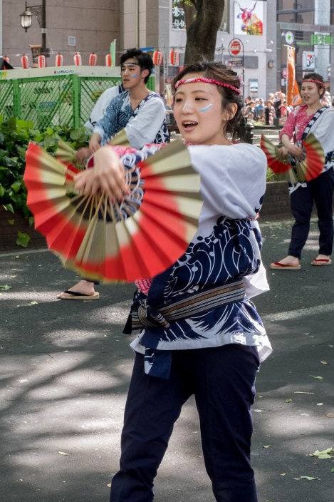 Watching the sparrow dance 'suzume odori' at the Aoba Matsuri, Sendai